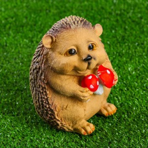 Ёж с грибами маленький